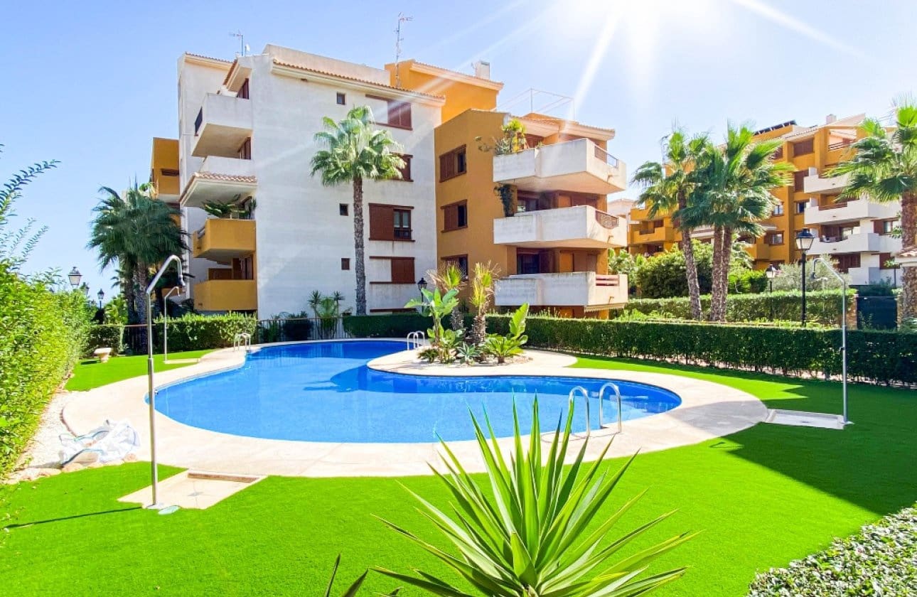 2 sovrum Strandlägenhet till salu i Orihuela Costa med pool - 270 000 € (Ref: 9499780)