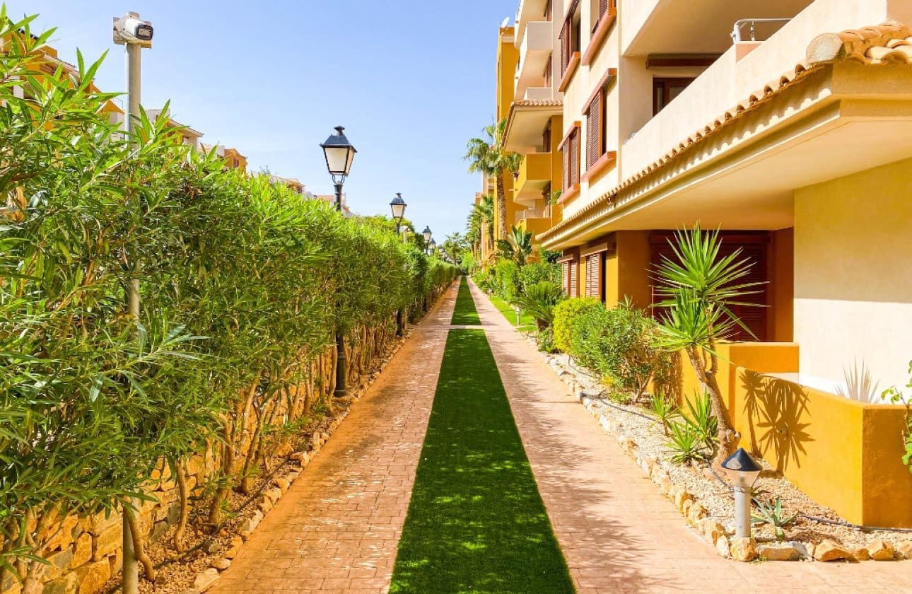 2 sovrum Strandlägenhet till salu i Orihuela Costa med pool - 270 000 € (Ref: 9499780)