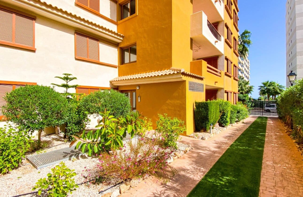 2 sovrum Strandlägenhet till salu i Orihuela Costa med pool - 270 000 € (Ref: 9499780)