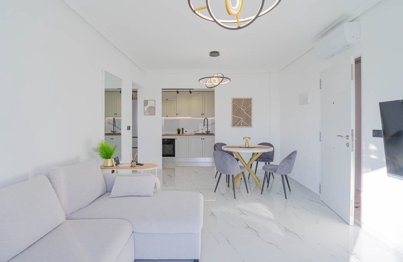 1 bedroom Townhouse for sale in Playa Flamenca with pool - € 170,000 (Ref: 9499781)