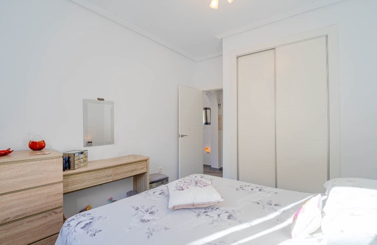 2 soverom Villa til salgs i Los Altos med svømmebasseng - € 264 900 (Ref: 9503847)