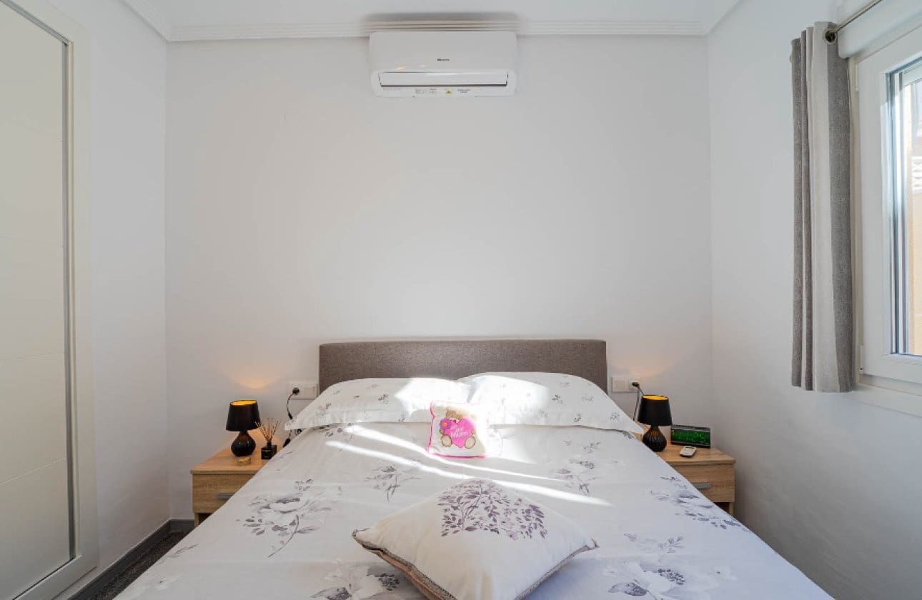 2 soverom Villa til salgs i Los Altos med svømmebasseng - € 264 900 (Ref: 9503847)