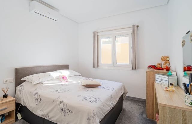 2 soverom Villa til salgs i Los Altos med svømmebasseng - € 264 900 (Ref: 9503847)