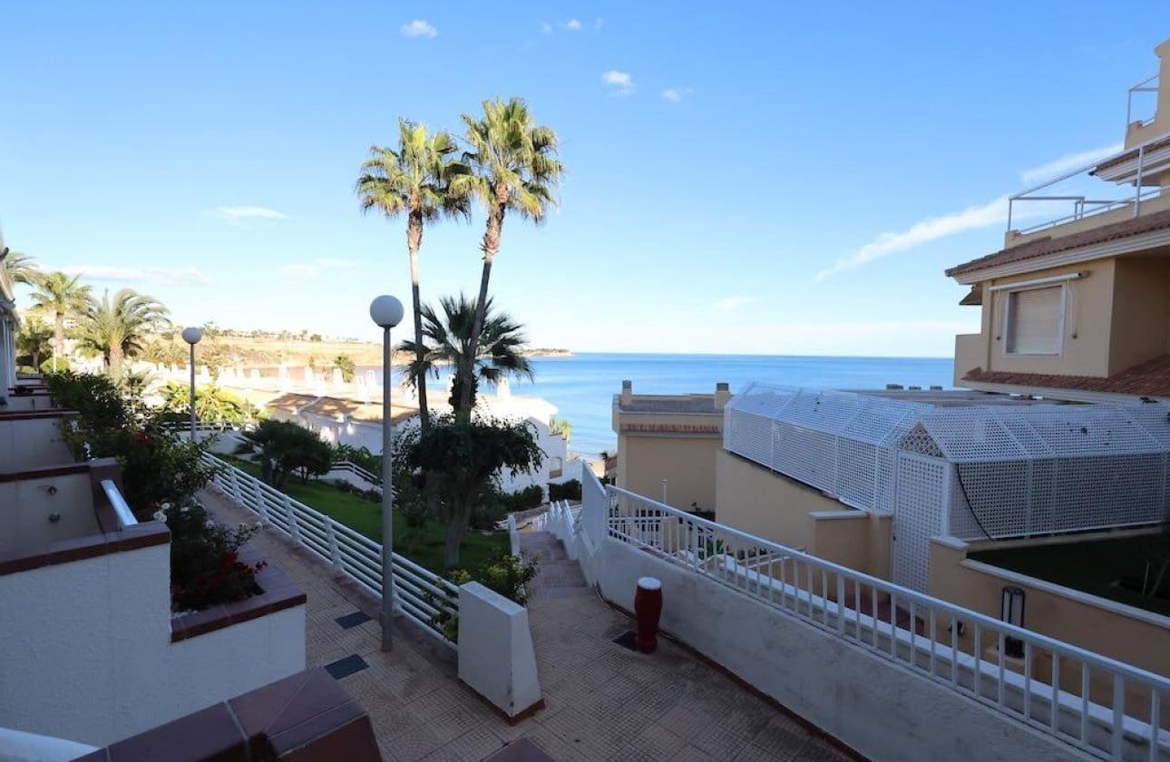 2 slaapkamer Huis te koop in Campoamor met zwembad - € 300.000 (Ref: 9510139)