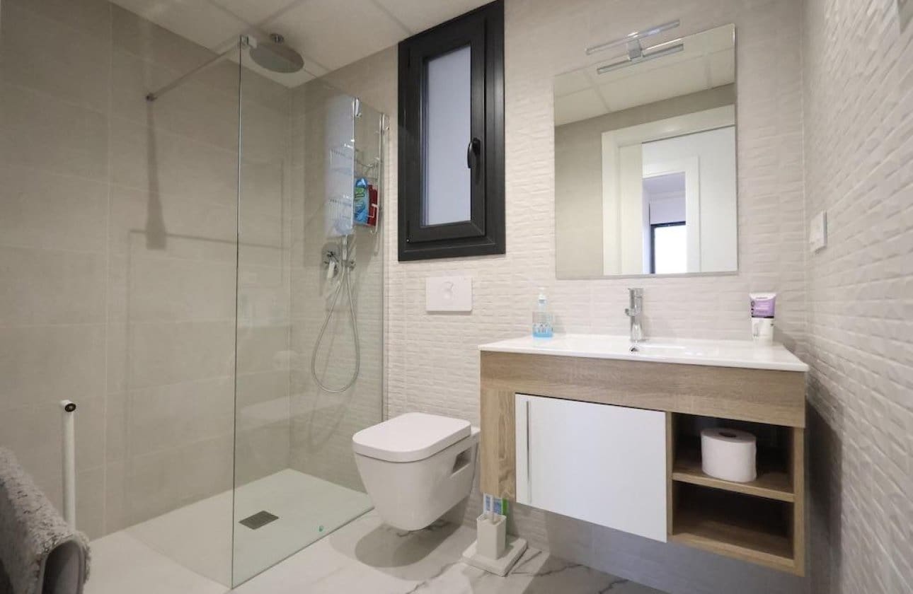 2 quarto Apartamento para venda em Orihuela Costa com piscina garagem - 368 000 € (Ref: 9510141)