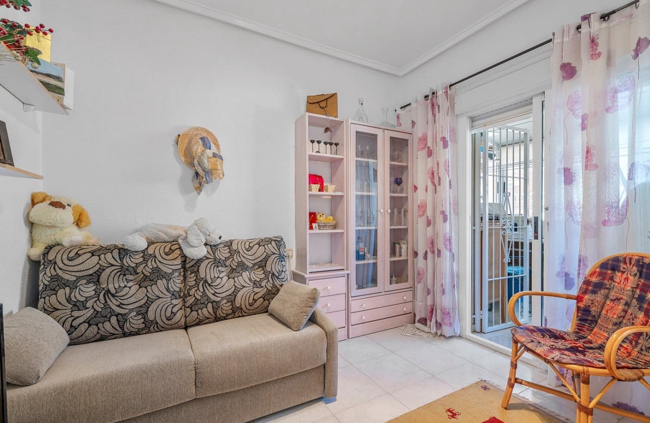 2 bedroom Townhouse for sale in Ciudad Quesada with pool - € 189,000 (Ref: 9536284)