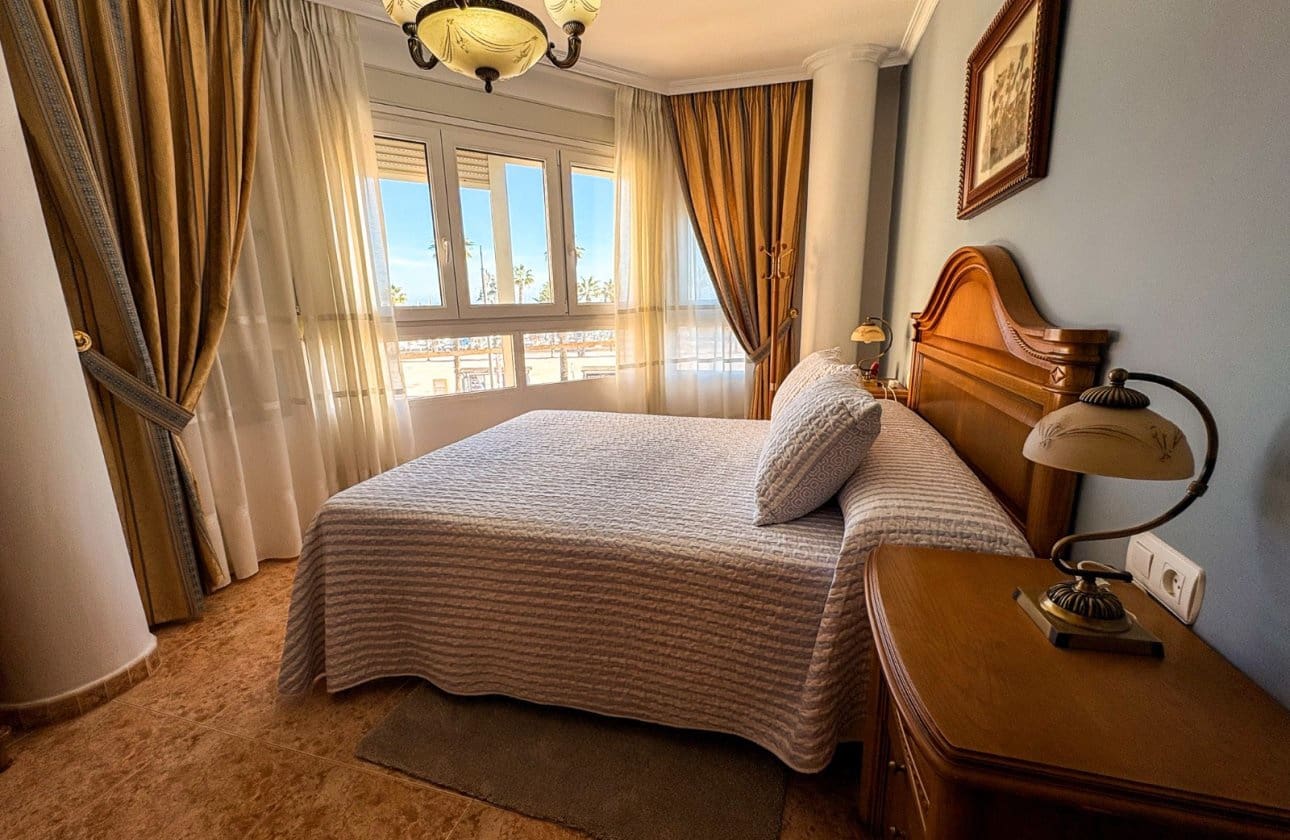 3 makuuhuone Huoneisto myytävänä paikassa Lo Pagan - 222 600 € (Ref: 9536285)