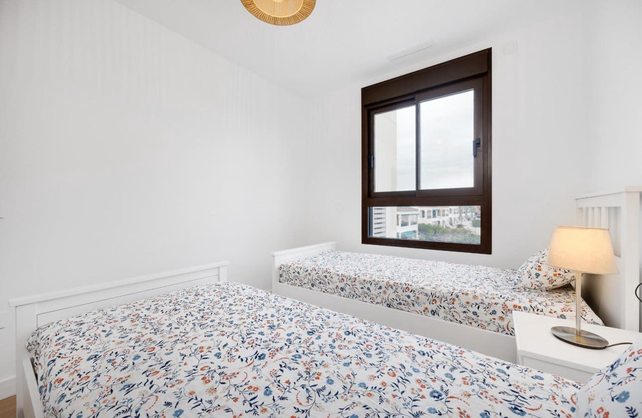 2 sovrum Takvåning till salu i Orihuela Costa med pool - 339 900 € (Ref: 9540903)