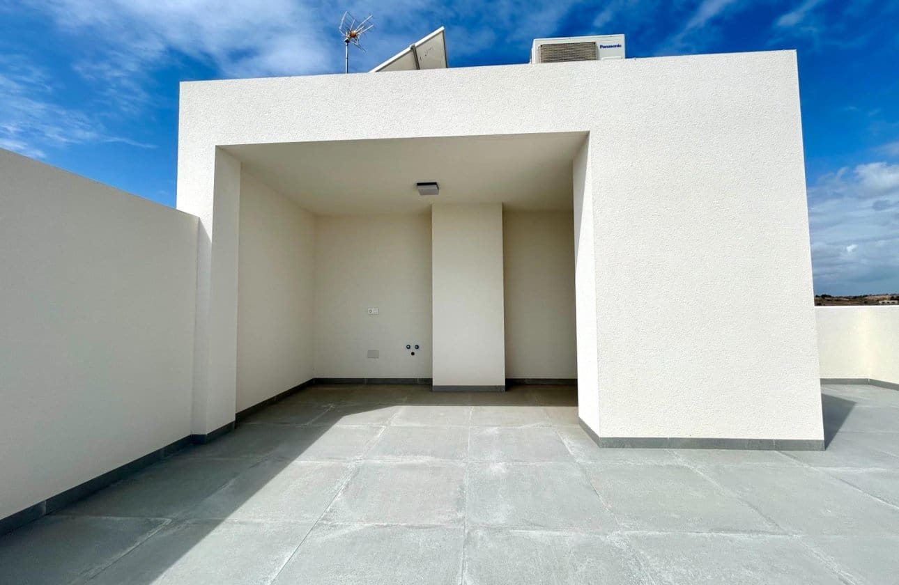 2 sovrum Takvåning till salu i Orihuela Costa med pool - 339 900 € (Ref: 9540903)