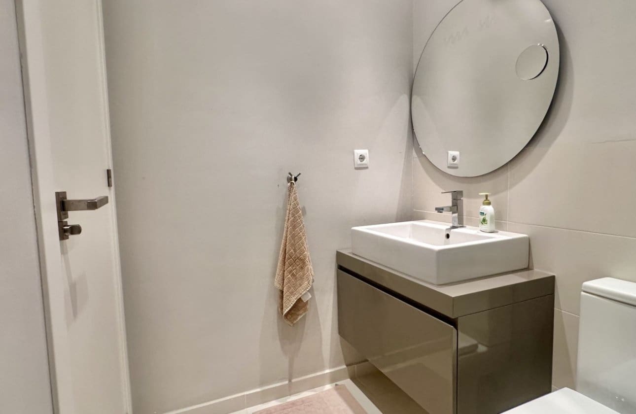 2 soverom Leilighet til salgs i Villamartin med svømmebasseng garasje - € 255 000 (Ref: 9540904)