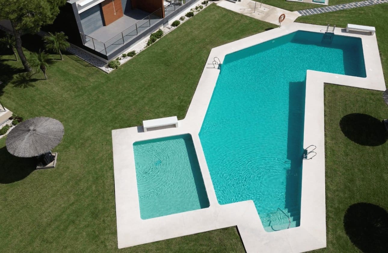 2 soverom Leilighet til salgs i Villamartin med svømmebasseng garasje - € 255 000 (Ref: 9540904)