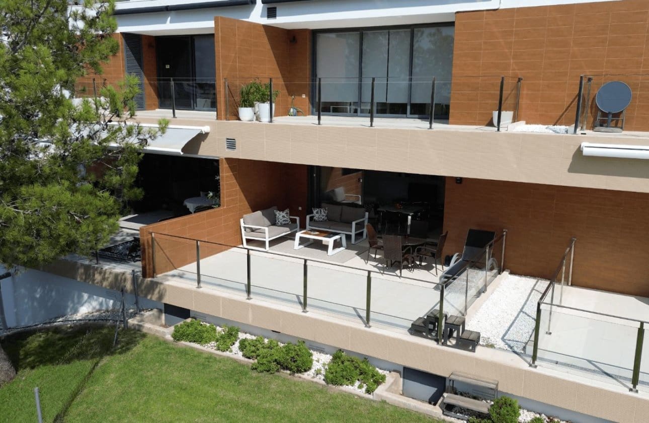 2 soverom Leilighet til salgs i Villamartin med svømmebasseng garasje - € 255 000 (Ref: 9540904)