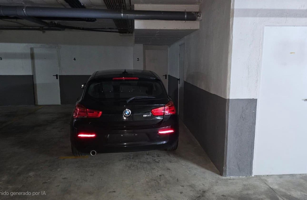 Apartamento de 2 habitaciones en La Veleta en venta con piscina garaje - 195.000 € (Ref: 9540905)