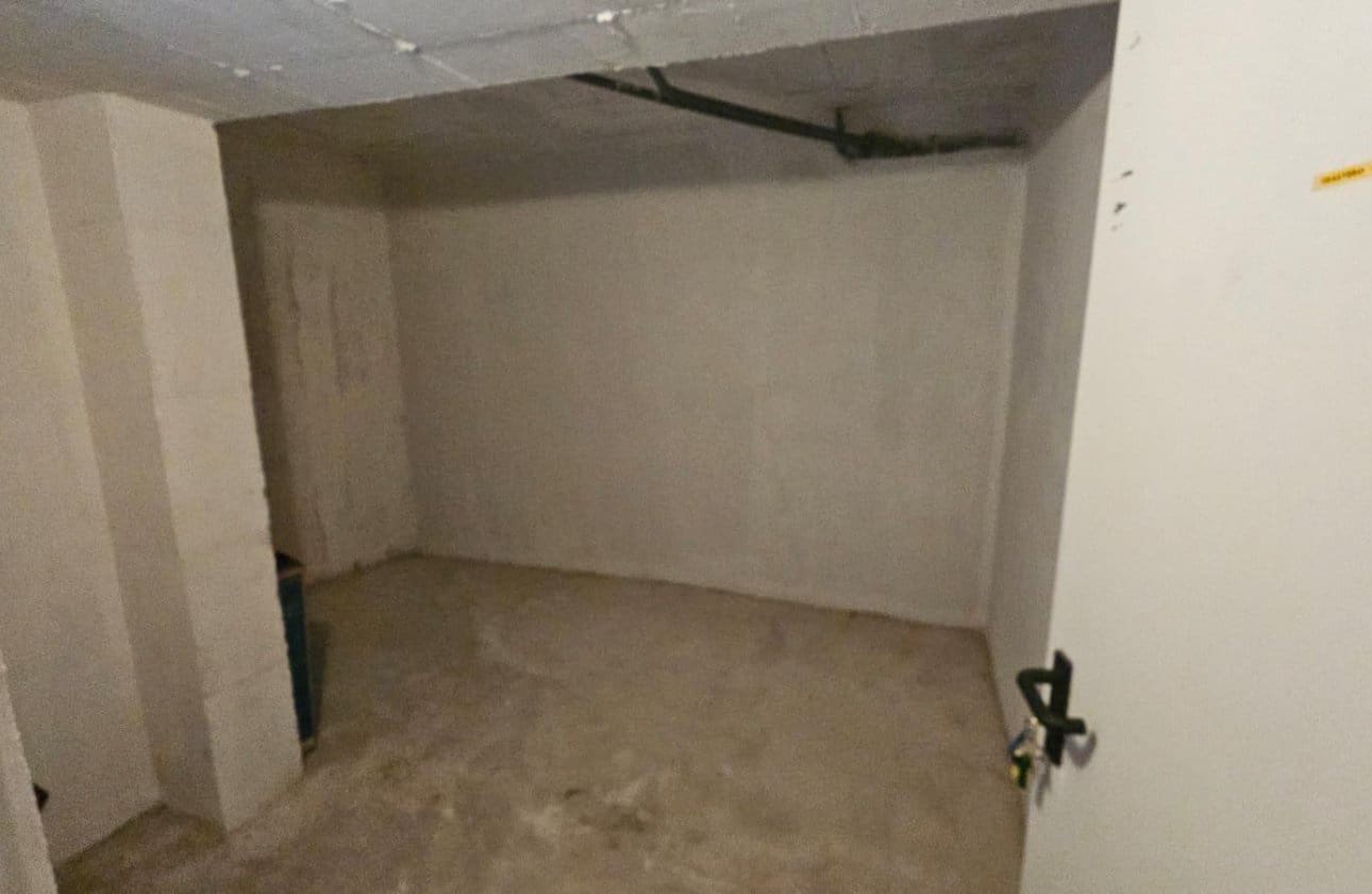 Apartamento de 2 habitaciones en La Veleta en venta con piscina garaje - 195.000 € (Ref: 9540905)