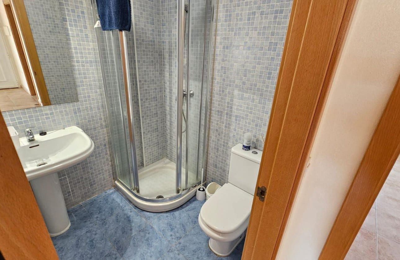 Apartamento de 2 habitaciones en La Veleta en venta con piscina garaje - 195.000 € (Ref: 9540905)