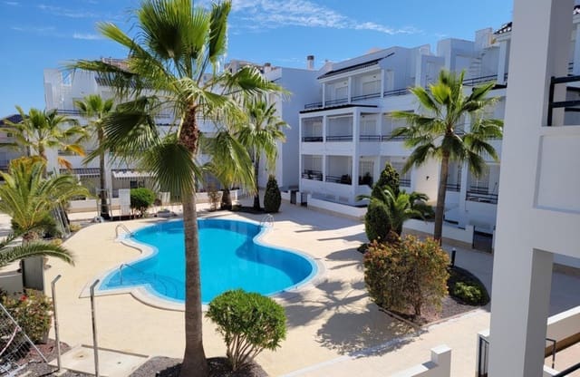 Apartamento de 2 habitaciones en La Veleta, Torrevieja en venta con piscina garaje - 195.000 € (Ref: 9540905)