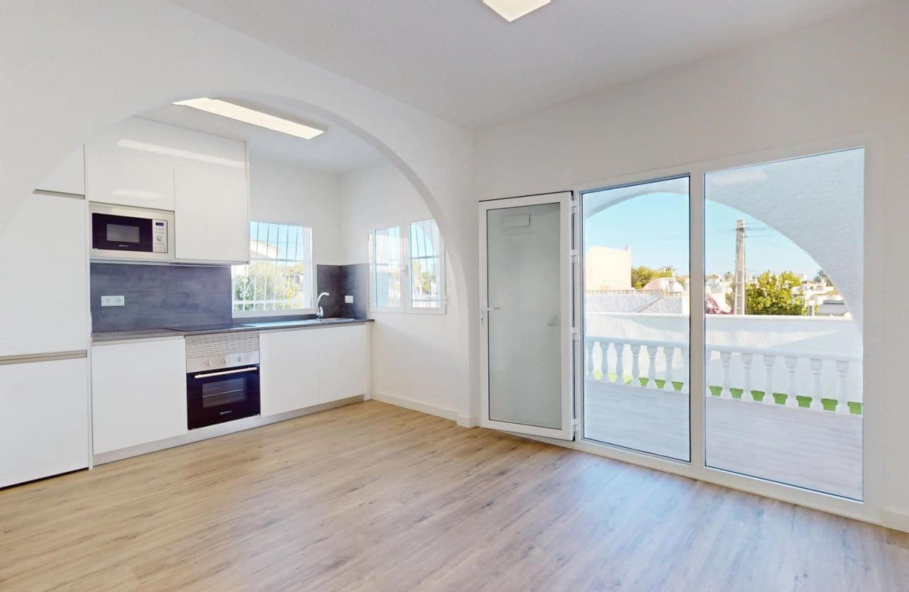 2 soveværelse Bungalow til salg i Blue Lagoon - € 199.000 (Ref: 9564956)