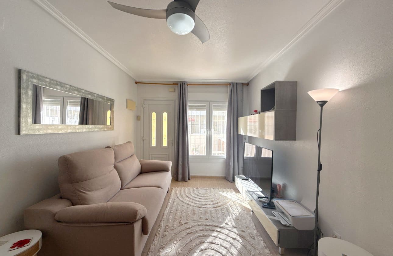 3 bedroom Townhouse for sale in Cabo Roig with pool - € 219,950 (Ref: 9564957)