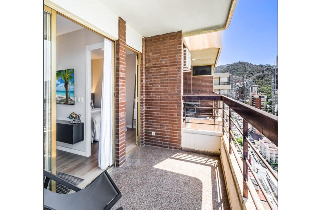 1 soveværelse Strandlejlighed til salg i Benidorm med swimmingpool - € 199.000 (Ref: 9569101)