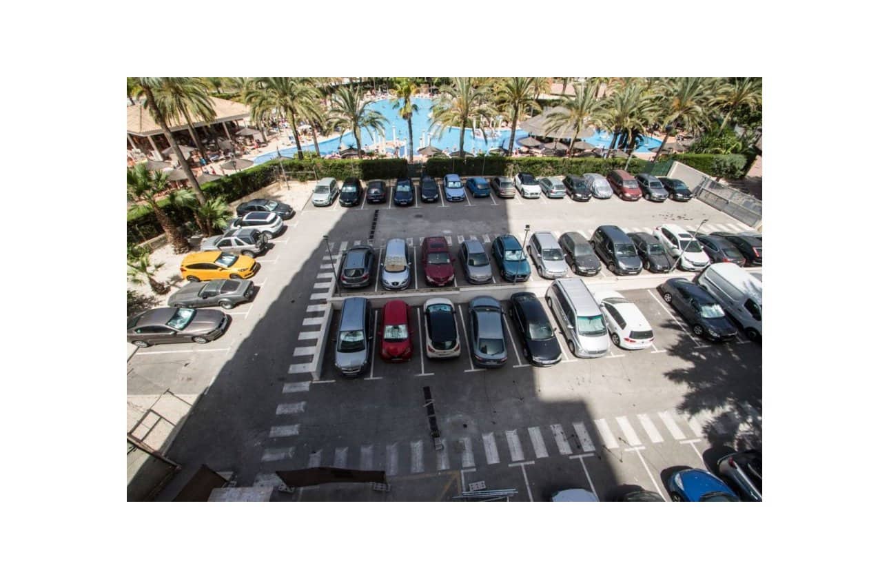 1 soveværelse Strandlejlighed til salg i Benidorm med swimmingpool - € 199.000 (Ref: 9569101)