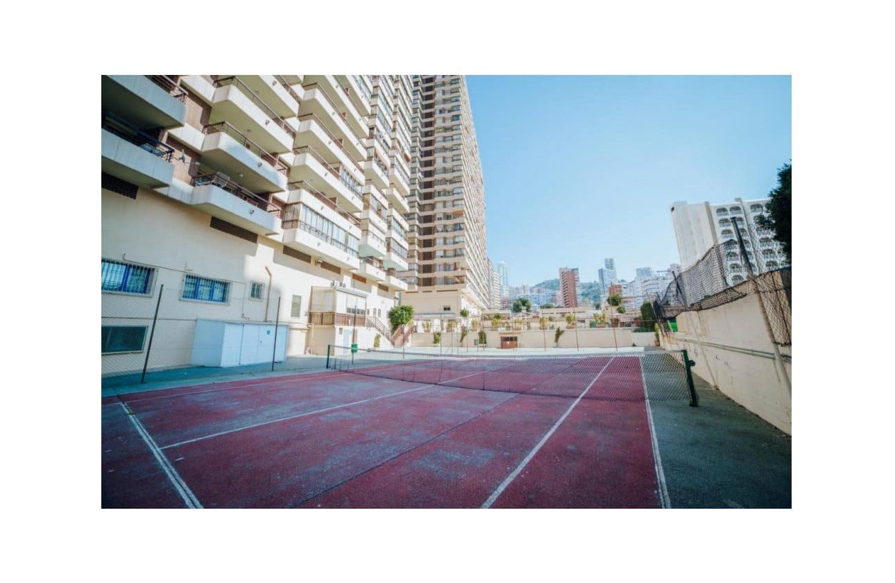 1 soveværelse Strandlejlighed til salg i Benidorm med swimmingpool - € 199.000 (Ref: 9569101)