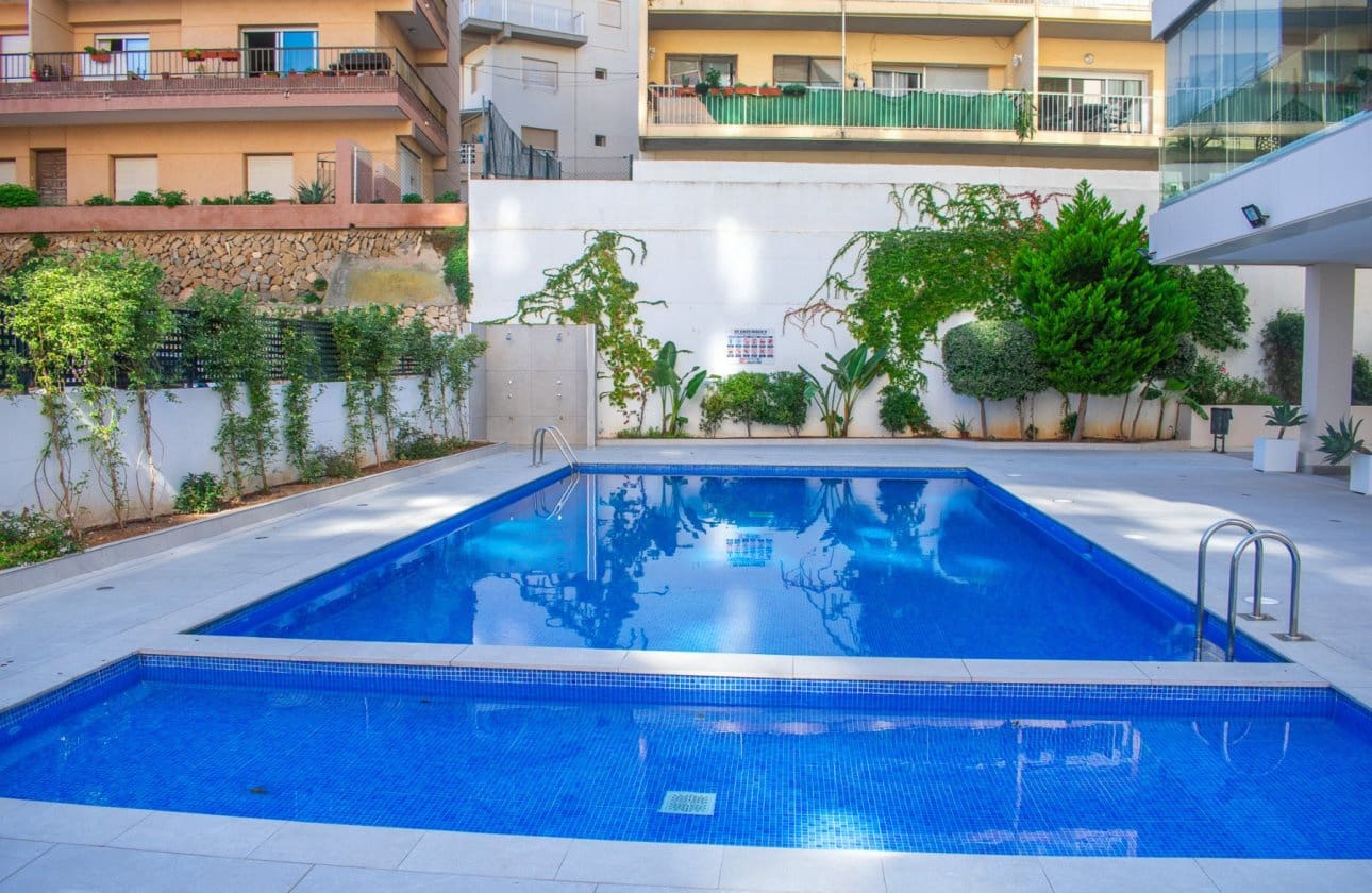 2 soveværelse Strandlejlighed til salg i Calpe / Calp med swimmingpool - € 525.000 (Ref: 9569103)