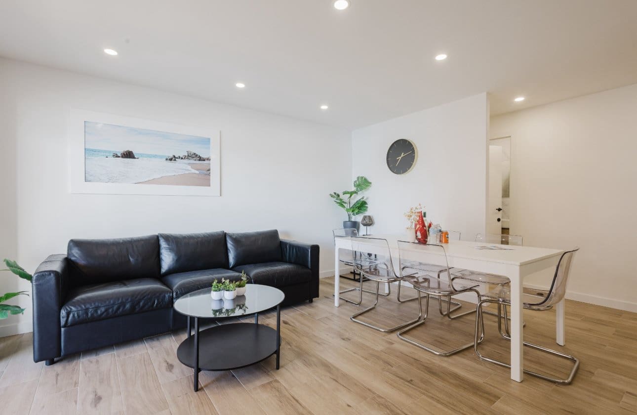 3 soverom Strandleiligheter til salgs i Torrevieja med svømmebasseng - € 289 000 (Ref: 9569105)