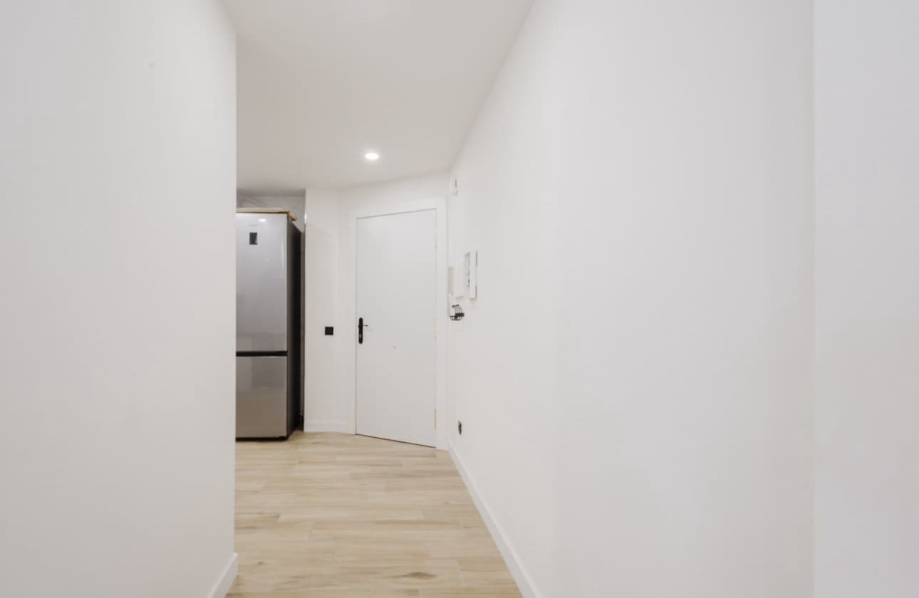 3 soverom Strandleiligheter til salgs i Torrevieja med svømmebasseng - € 289 000 (Ref: 9569105)