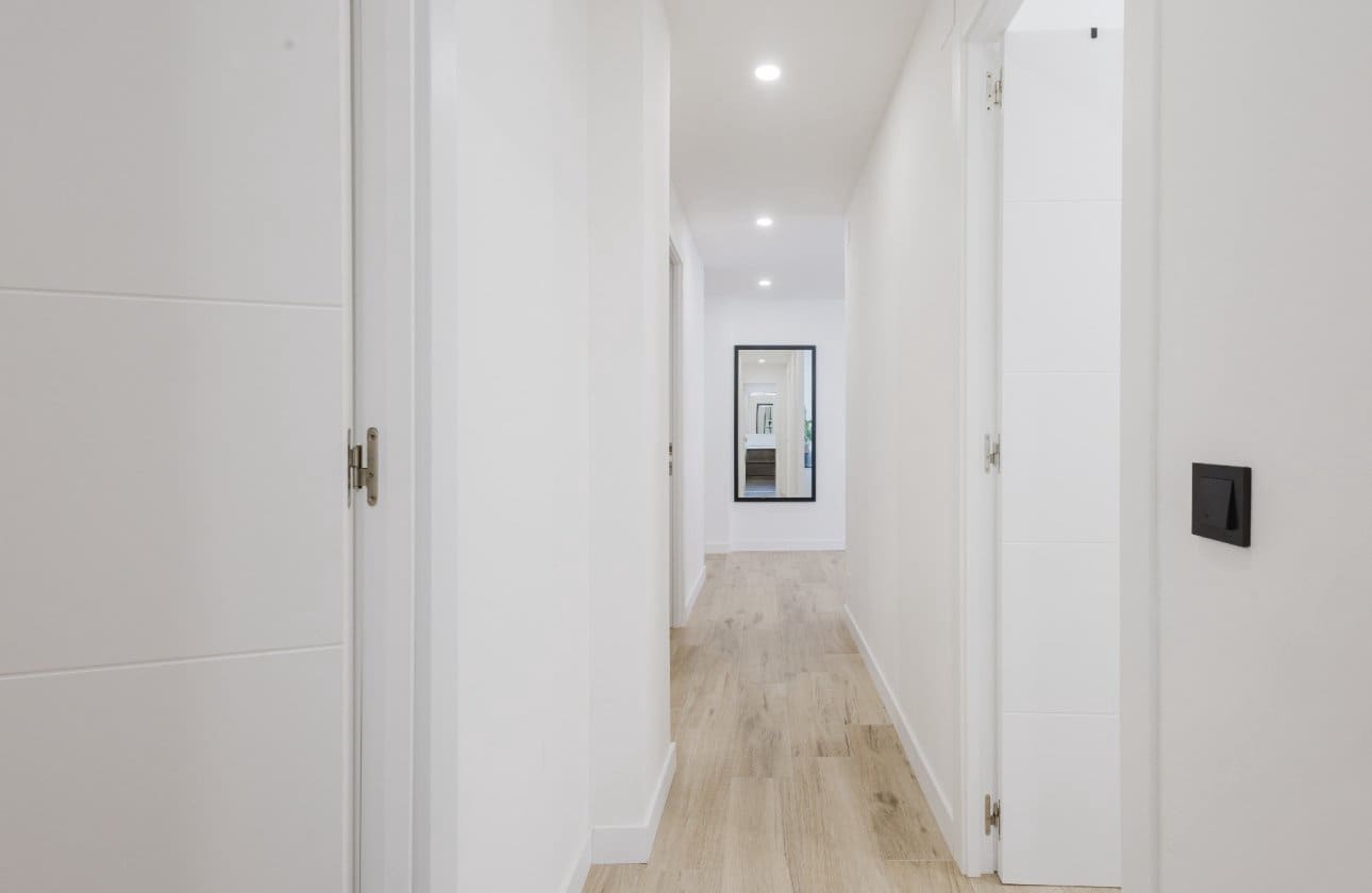 3 soverom Strandleiligheter til salgs i Torrevieja med svømmebasseng - € 289 000 (Ref: 9569105)