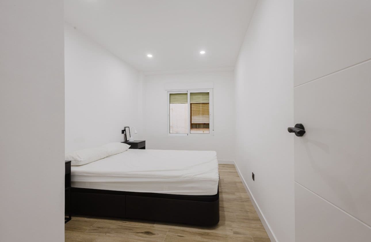 3 soverom Strandleiligheter til salgs i Torrevieja med svømmebasseng - € 289 000 (Ref: 9569105)