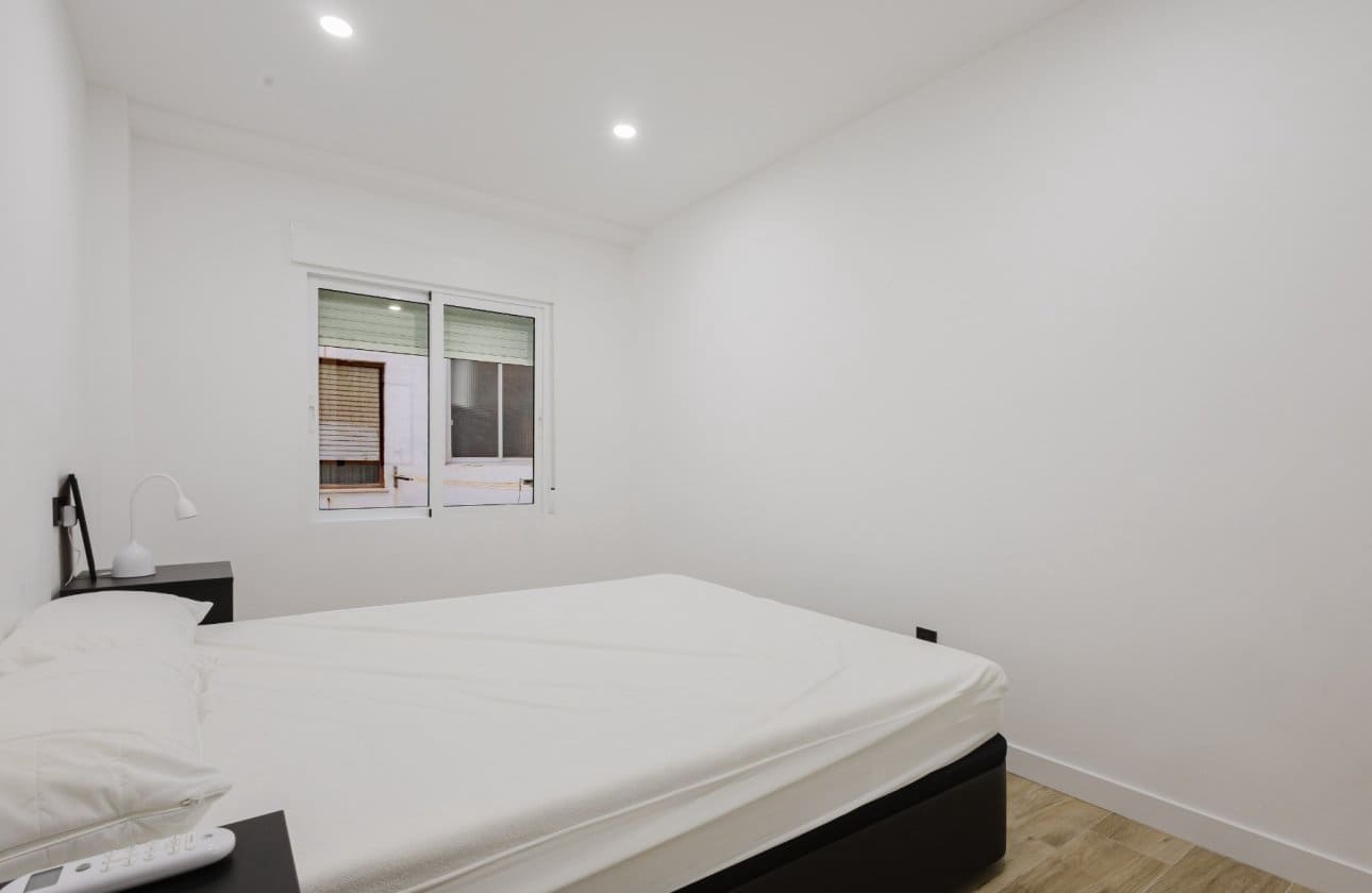 3 soverom Strandleiligheter til salgs i Torrevieja med svømmebasseng - € 289 000 (Ref: 9569105)