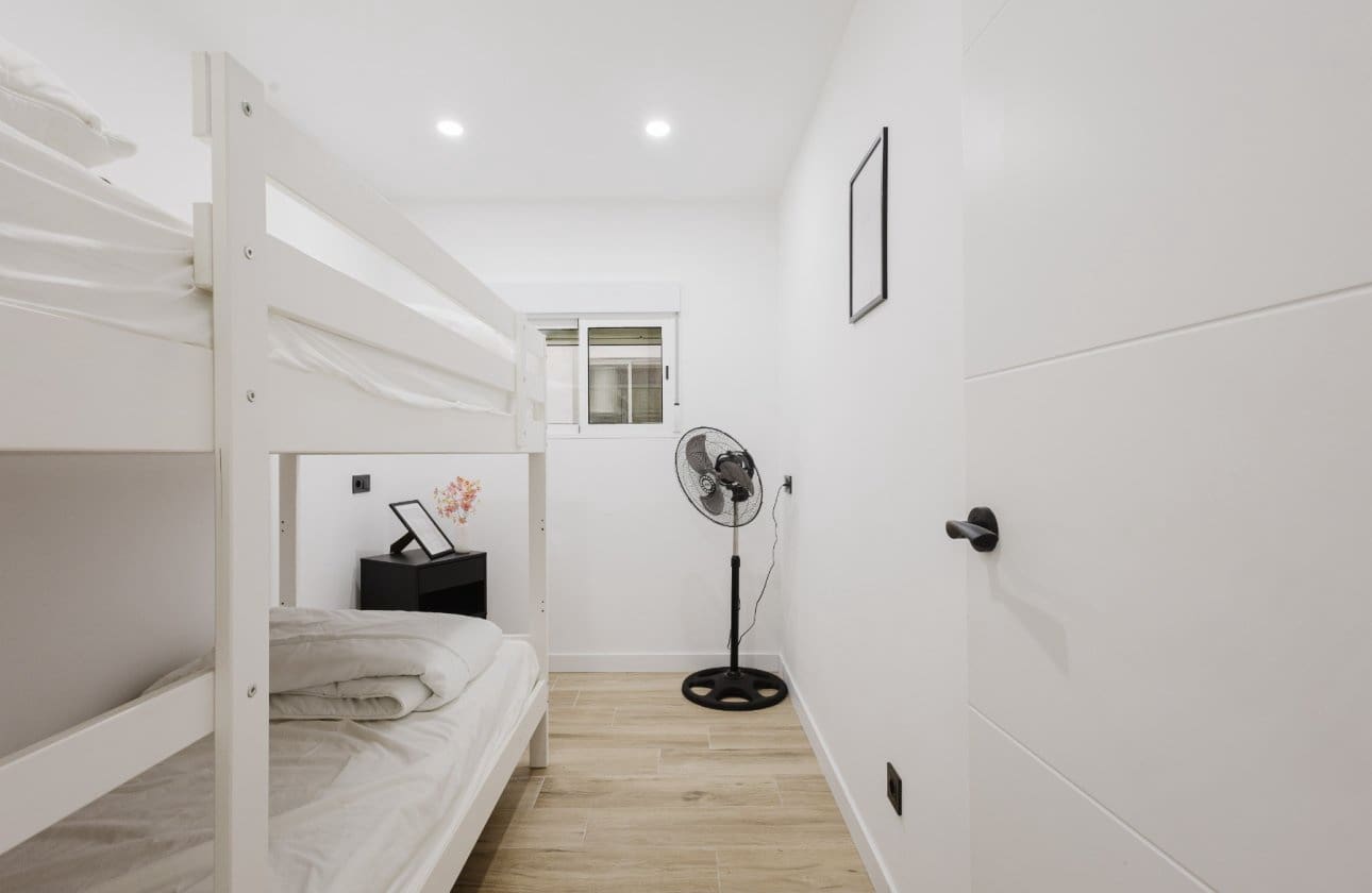 3 soverom Strandleiligheter til salgs i Torrevieja med svømmebasseng - € 289 000 (Ref: 9569105)