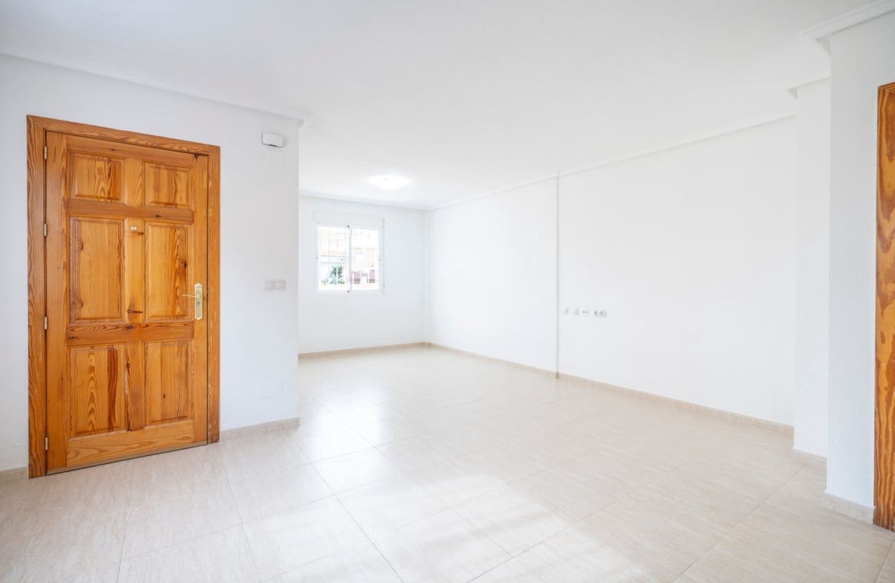 3 slaapkamer Huis te koop in Ciudad Quesada met zwembad - € 289.000 (Ref: 9576267)