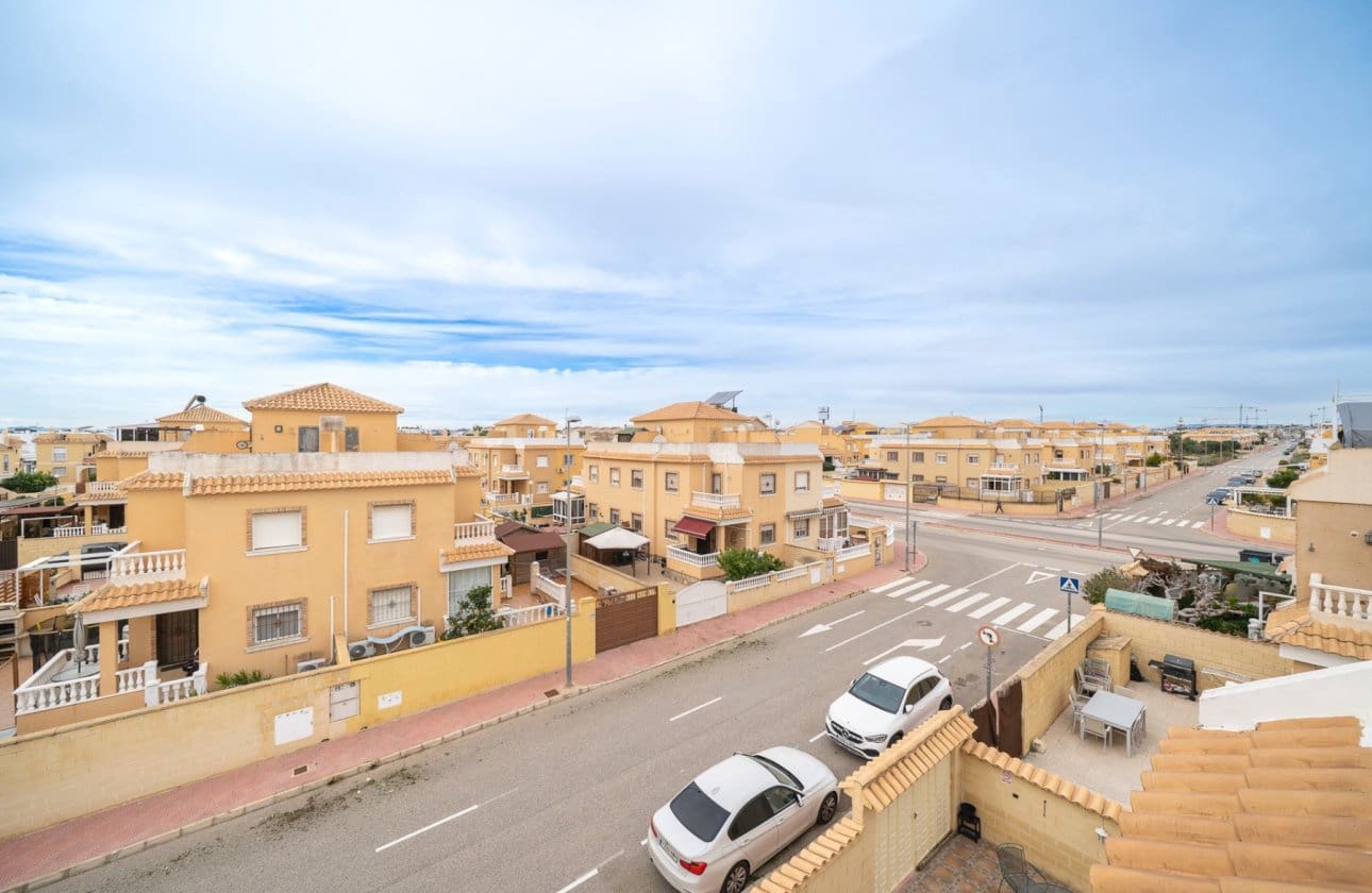 3 slaapkamer Huis te koop in Ciudad Quesada met zwembad - € 289.000 (Ref: 9576267)