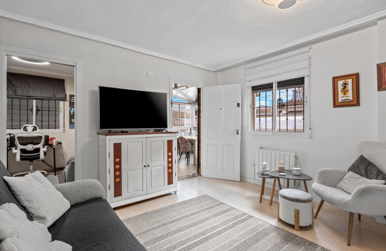 5 soveværelse Lejlighed til salg i Ciudad Quesada med swimmingpool - € 276.000 (Ref: 9583114)