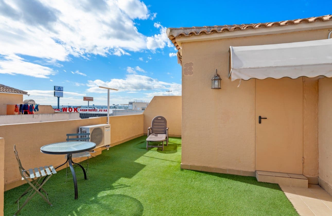 5 soveværelse Lejlighed til salg i Ciudad Quesada med swimmingpool - € 276.000 (Ref: 9583114)