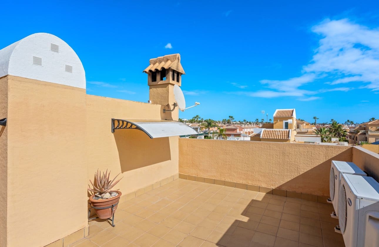 5 soveværelse Lejlighed til salg i Ciudad Quesada med swimmingpool - € 276.000 (Ref: 9583114)