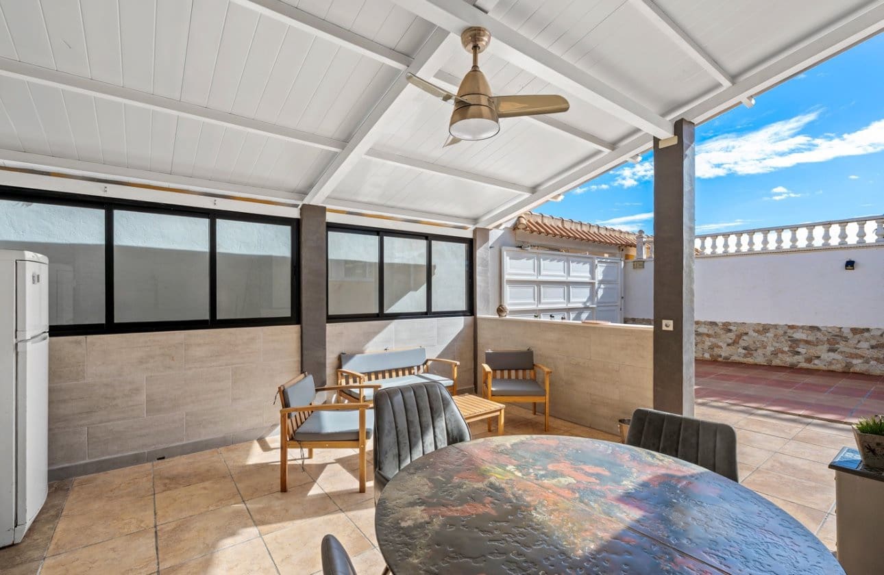 5 soveværelse Lejlighed til salg i Ciudad Quesada med swimmingpool - € 276.000 (Ref: 9583114)