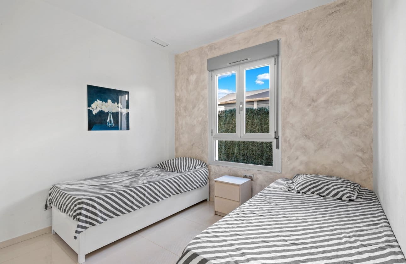 3 makuuhuone Huvila myytävänä paikassa Ciudad Quesada mukana uima-altaan - 425 000 € (Ref: 9583115)