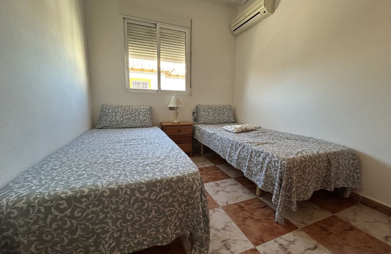 2 slaapkamer Huis te koop in Cabo Roig met zwembad - € 240.000 (Ref: 9583116)