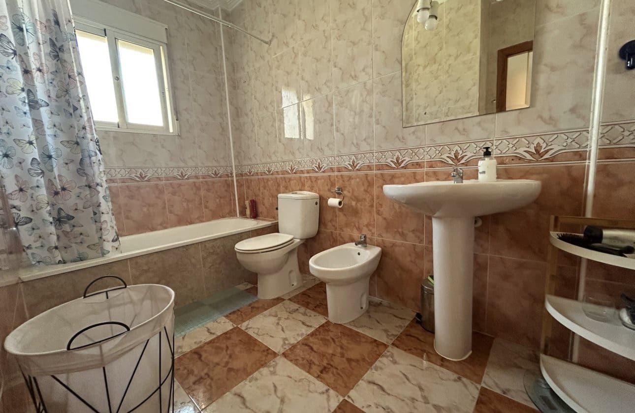 2 slaapkamer Huis te koop in Cabo Roig met zwembad - € 240.000 (Ref: 9583116)