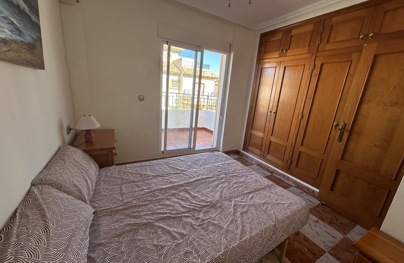 2 slaapkamer Huis te koop in Cabo Roig met zwembad - € 240.000 (Ref: 9583116)