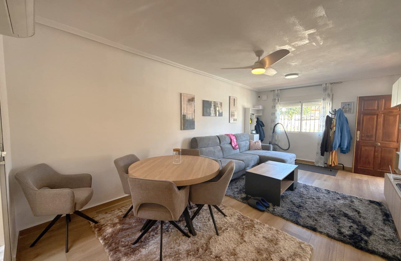 2 slaapkamer Bungalow te koop in Cabo Roig met zwembad - € 184.950 (Ref: 9591927)