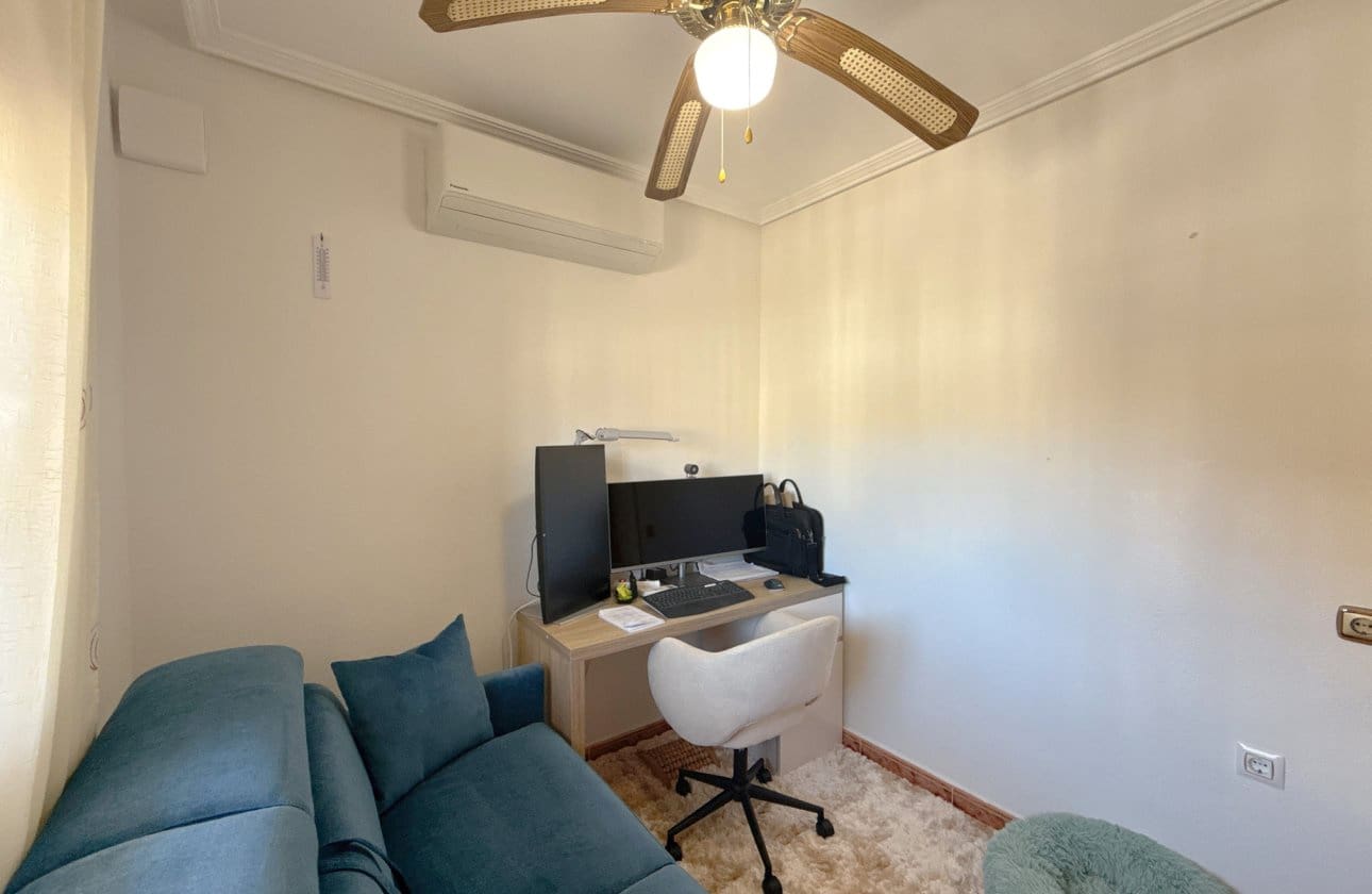 2 slaapkamer Bungalow te koop in Cabo Roig met zwembad - € 184.950 (Ref: 9591927)