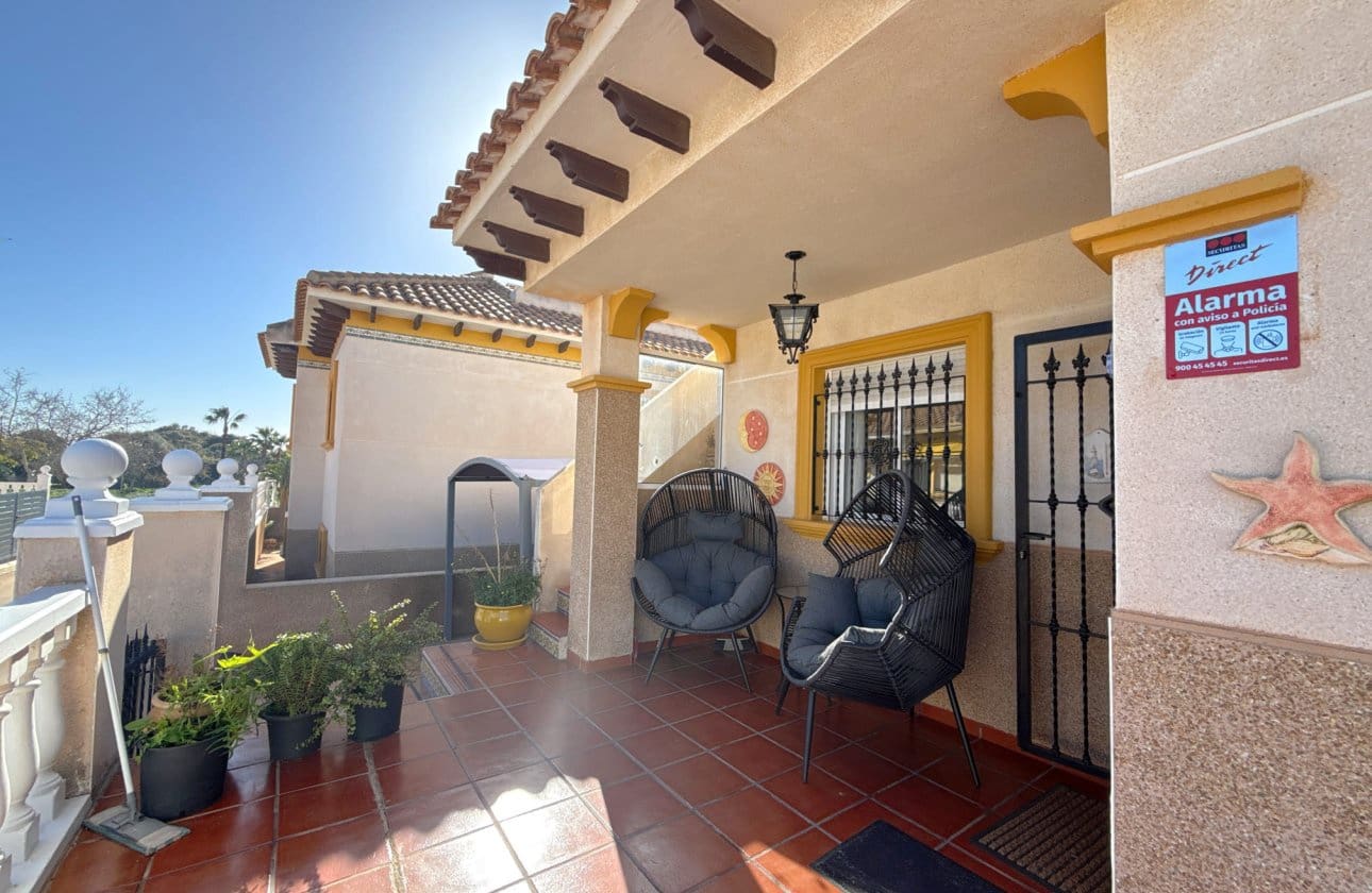 2 slaapkamer Bungalow te koop in Cabo Roig met zwembad - € 184.950 (Ref: 9591927)