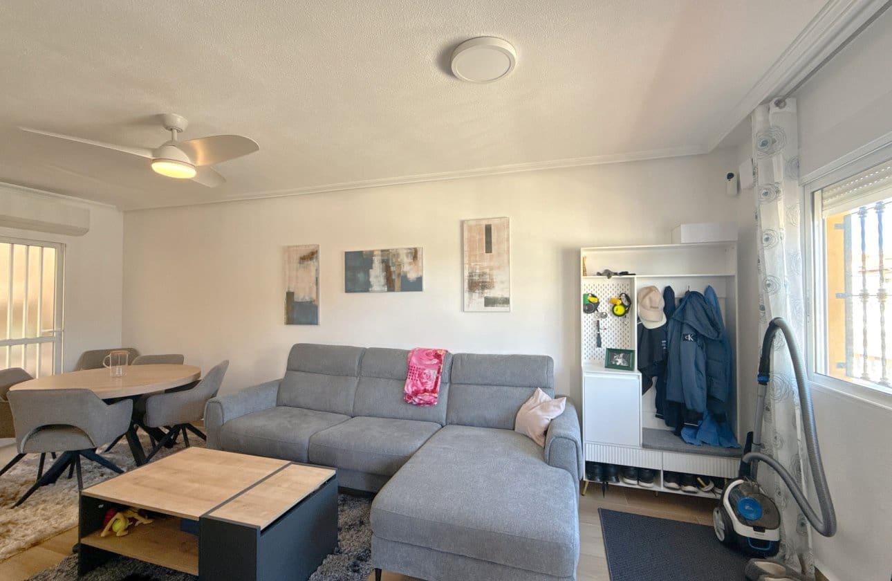 2 slaapkamer Bungalow te koop in Cabo Roig met zwembad - € 184.950 (Ref: 9591927)