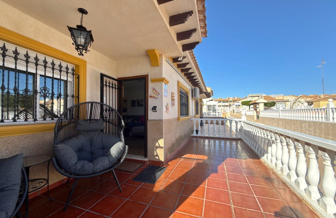 2 slaapkamer Bungalow te koop in Cabo Roig met zwembad - € 184.950 (Ref: 9591927)
