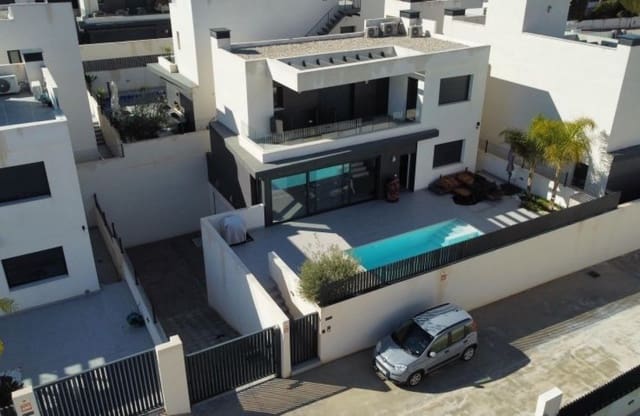 3 camera da letto Villa in vendita in Algorfa con piscina - 549.900 € (Rif: 9591928)