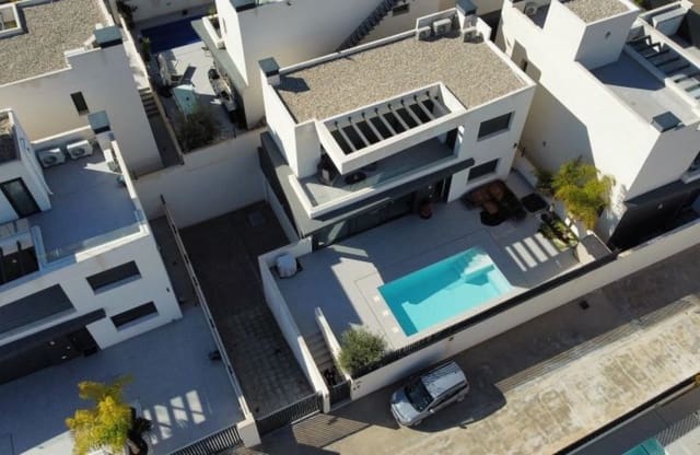 3 camera da letto Villa in vendita in Algorfa con piscina - 549.900 € (Rif: 9591928)