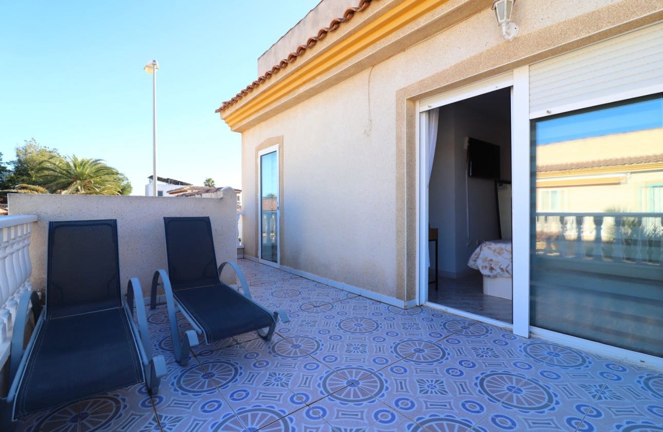 3 bedroom Villa for sale in Ciudad Quesada with pool - € 259,850 (Ref: 9591929)